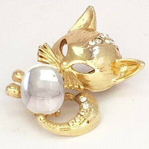 Jelly Belly Gold Tone Cat Kitten with Rhinestones Brooch Pin